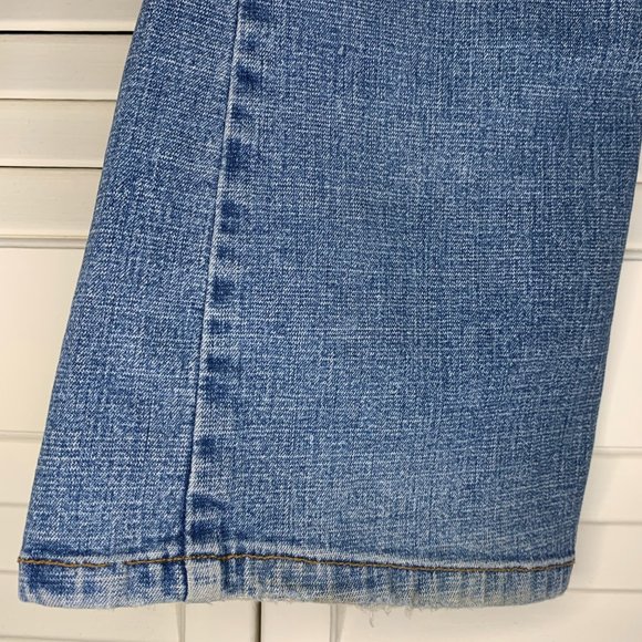 Vintage 2000s Mossimo mid-rise flare jeans - Picture 8 of 9